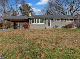 1224 Manatawny St, Pottstown, PA 19464