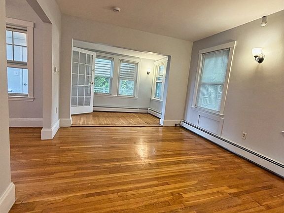 2nd image of 1184 Chestnut St #1186B