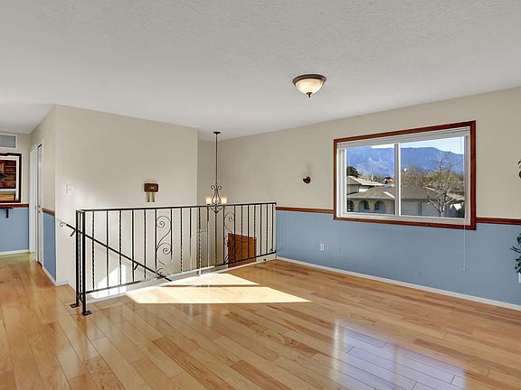 Dining_Room_1