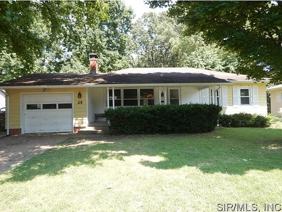 1st image of 25 Lakeview Dr