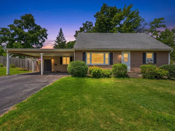 37 Parker St, Fitchburg, MA 01420