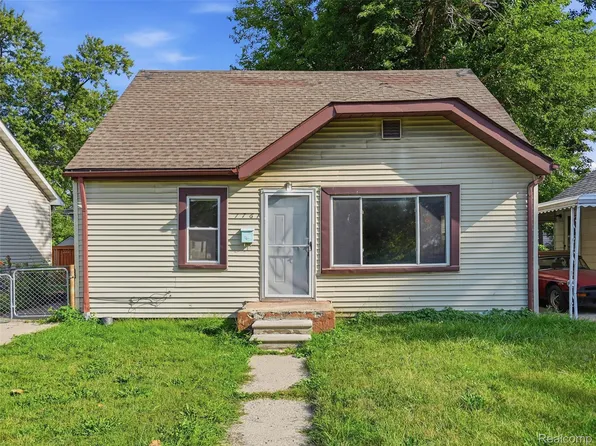 1761 E Evelyn Ave, Hazel Park, MI 48030
