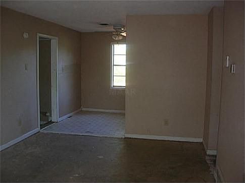 3rd image of 430 Bradwood Ave