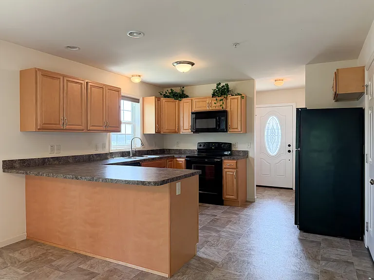 271 Wildflower Dr — Photo 8
