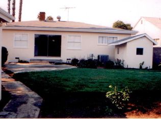19605 Victory Blvd, Reseda, CA 91335