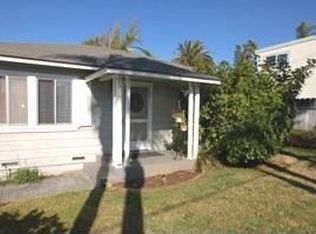 340 Chestnut Ave, Carlsbad, CA 92008