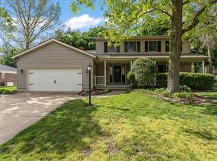 789 County Farm Rd, Monticello, IL 61856