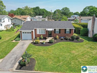 2809 Green Acres Dr, Allentown, PA, 18103