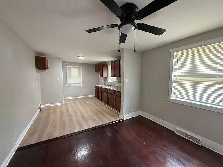 12406 S Normal Ave — Photo 5