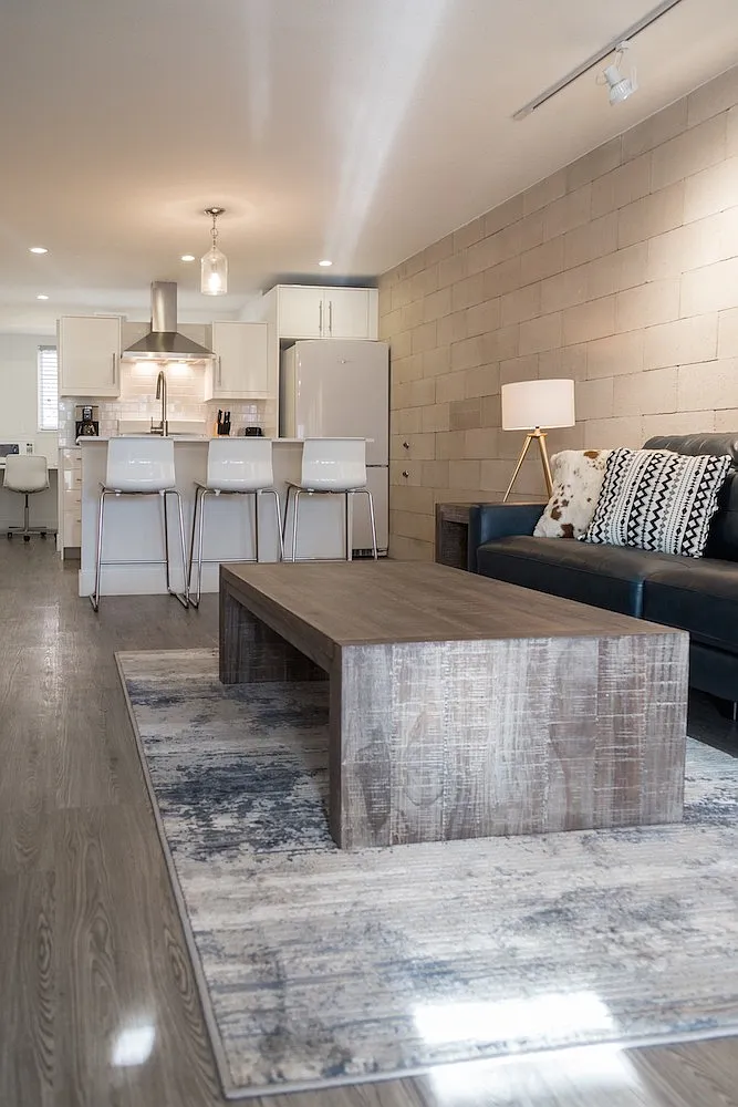 CH-Maxwell Lofts — Photo 3