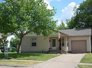 734 McLemore Dr, Garland, TX 75040