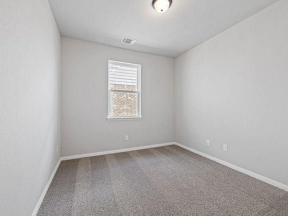 5th image of 1016 Shelby Dr