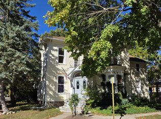605 N Calhoun St APT 4, Lapeer, MI 48446
