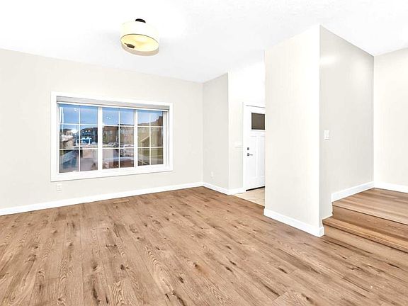 4th image of 245 NW Walcrest Way SE