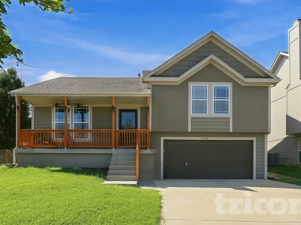 23253 W 126th St, Olathe, KS 66061