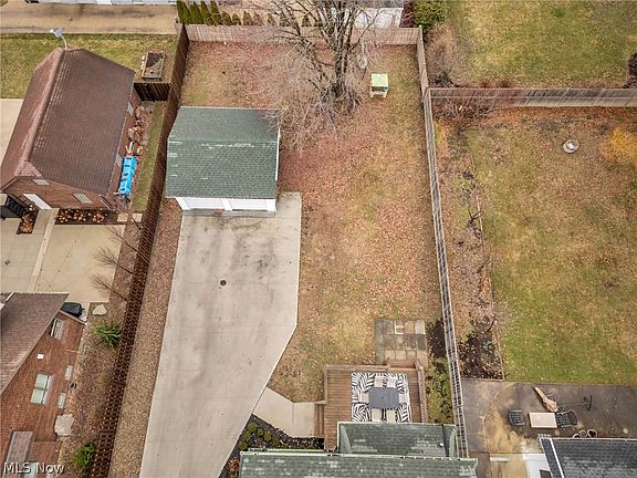 3rd image of 4190 Wooster Rd