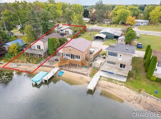 435 S Rock Lake Rd, Vestaburg, MI 48891