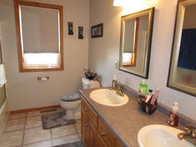 3rd image of 25576 460th St