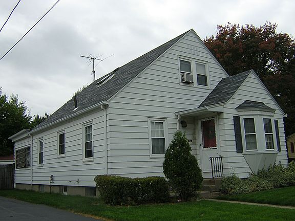 2nd image of 182 Salina St