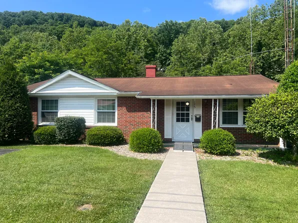 175 Circle Ln, White Sulphur Springs, WV 24986