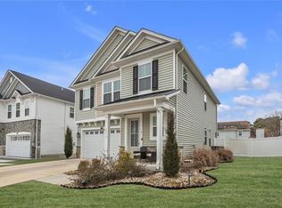 1515 Waltham Ln, Newport News, VA 23608