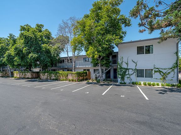5th image of 1127 Foothill Blvd #9