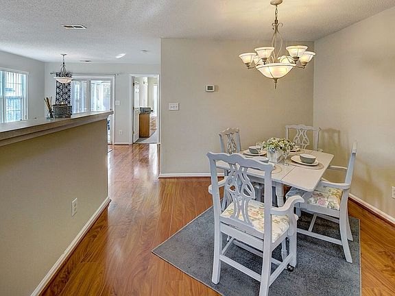 5th image of 6211 Heather Glen Dr