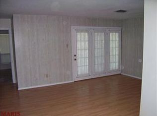 2855 Derhake Rd, Florissant, MO 63033