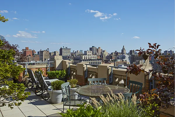 Sold by Stribling | media 17