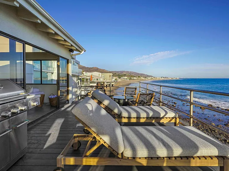 Connect with nature while enjoying the luxury of curated design.