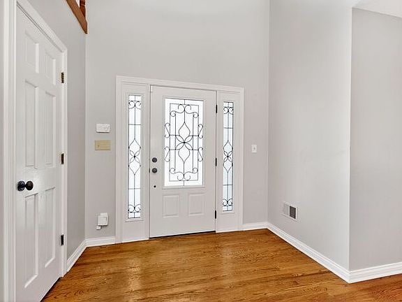 3rd image of 9608 Copley Dr