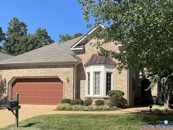 2nd image of 4915 Parkcrest Ct