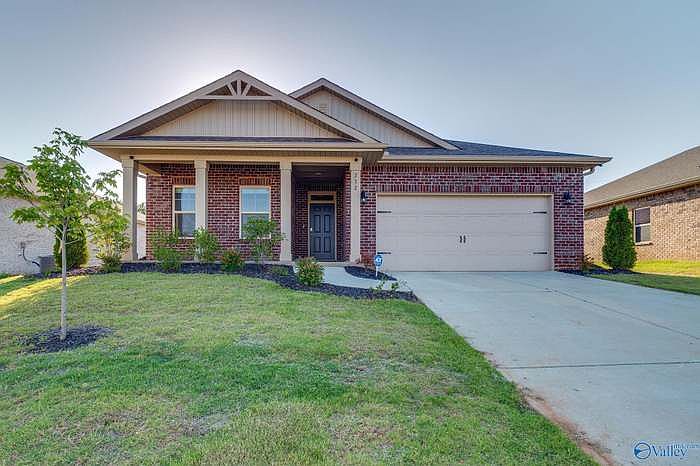 1st image of 232 Lakewater Cir