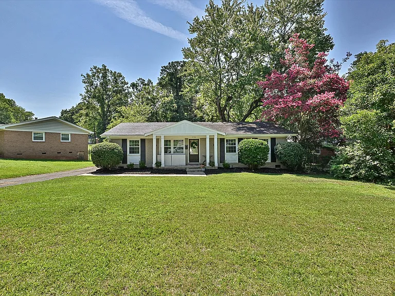 4730 Crestmont Dr — Photo 1