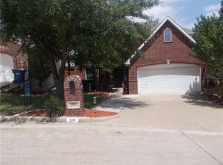 305 Valiant Dr, Rockwall, TX 75032