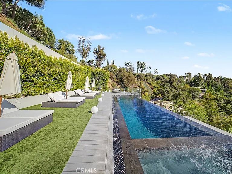 9459 Beverly Crest Dr — Photo 56