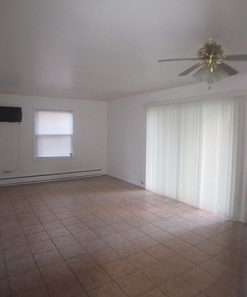 4th image of 888 Piper Ln APT 1B