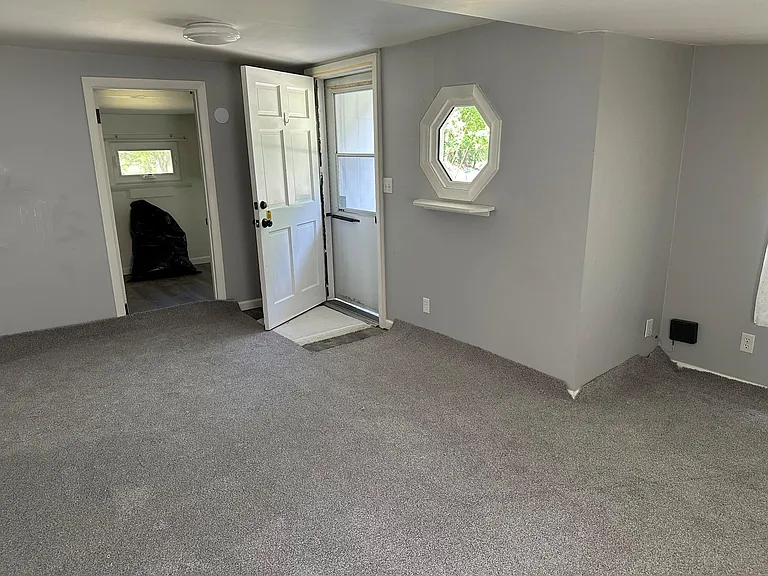 69 County Rd — Photo 12