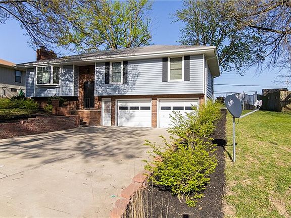 2nd image of 5709 Croydon St