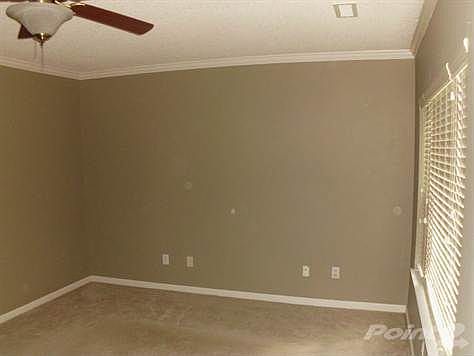 Neutral Décor-Leads to Nice Patio
