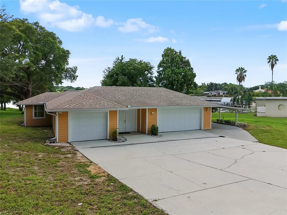 125 Lake Roy Dr
