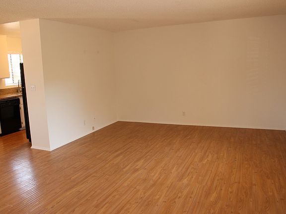 5th image of 3554 Vinton Ave APT 205