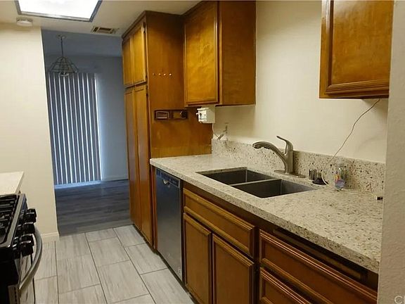 5th image of 2177 Basswood Ct