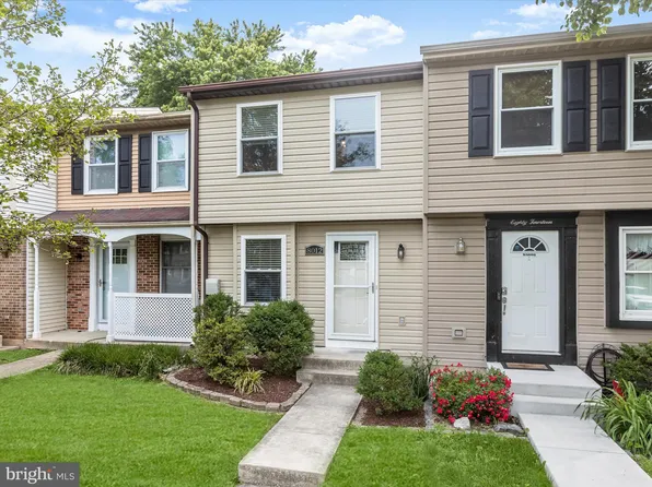 8012 Hadfield Ct, Pasadena, MD 21122