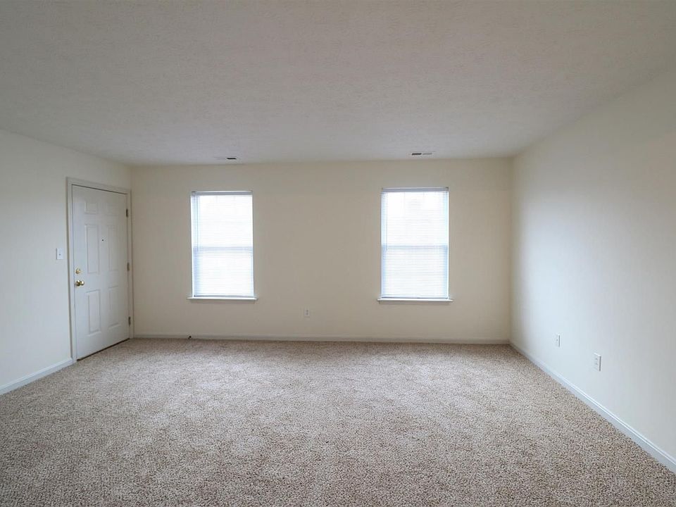 2nd image of 3145 Mapleleaf Sq