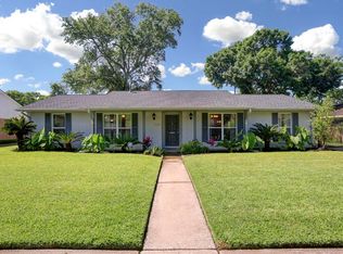 5731 Portal Dr, Houston, TX 77096