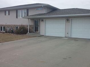 1709 Prairie Ave, Beatrice, NE 68310