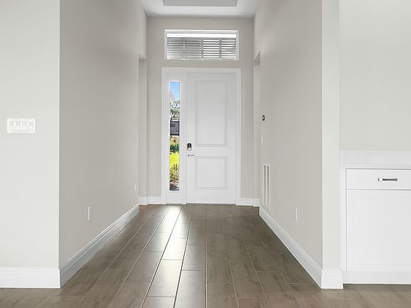 5th image of 6382 High Pointe Circle