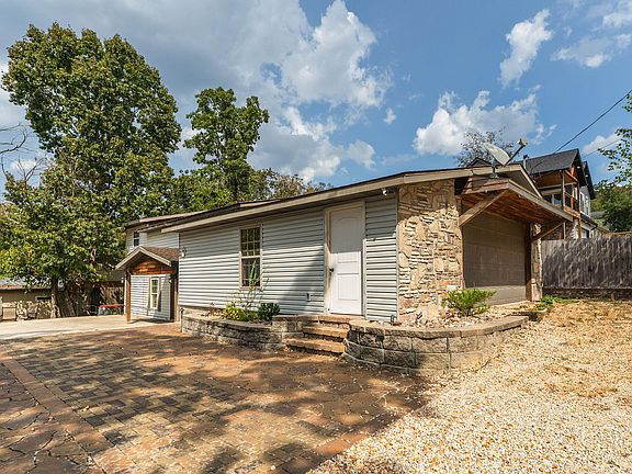 2nd image of 4155 Oakwood Road