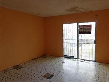 5th image of 21378 NW 40th Circle Ct